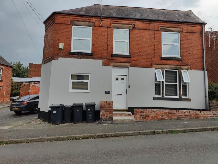High End Apartment - Perfect For Contractors & Builders - Free Parking Ilkeston Exteriér fotografie